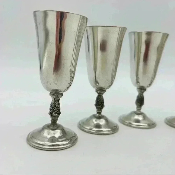 Revere Pewter 6 Cordial Pineapple Stem Footed Glasses with tray - Picture 9 of 14